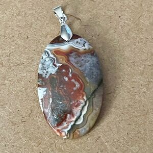 Elegant Mexican Laguna Lace Agate Pendant Necklace